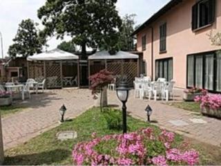 Hotel Vecchio Convento Bareggio Exterior photo